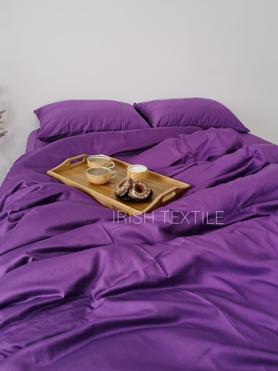 Комплект постельного белья Botsi Home Сатин Dark Orchid 200x220 с простыней на резинке 160х200х25
Комплект постельного белья Botsi Home Сатин Dark Orchid 200x220 с простыней на резинке 160х200х25