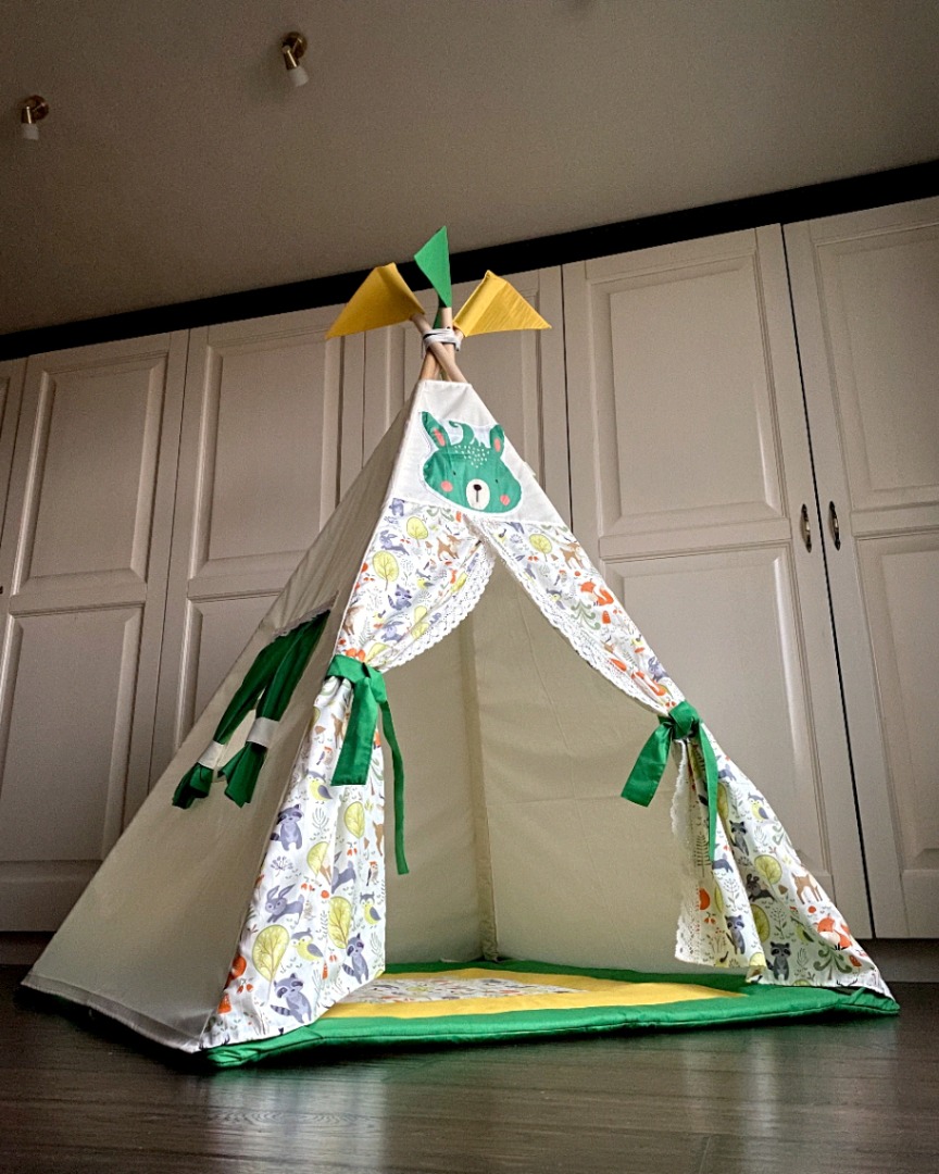 Детский вигвам - палатка "Лес" Wigwam Store. Вигвам 120*120см с кружевом, аппликацией зайчик, ковриком, окошком, флажками (150-1)
Детский вигвам - палатка "Лес" Wigwam Store. Вигвам 120*120см с кружевом, аппликацией зайчик, ковриком, окошком, флажками (150-1)