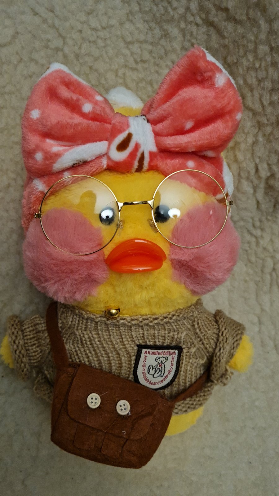 Мягкая игрушка Плюшевая Лалафанфан Уточка Lalafanfan Duck в одежде 29 см желтый красный
Мягкая игрушка Плюшевая Лалафанфан Уточка Lalafanfan Duck в одежде 29 см желтый красный