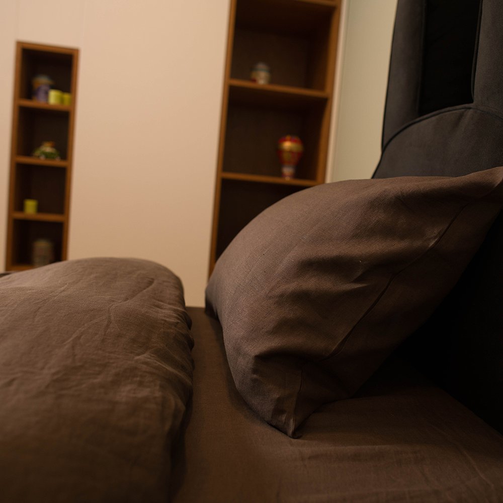 Постельное белье Home me Kids Sleep me Полуторный комплект на резинке Лен Коричневое
Постельное белье Home me Kids Sleep me Полуторный комплект на резинке Лен Коричневое