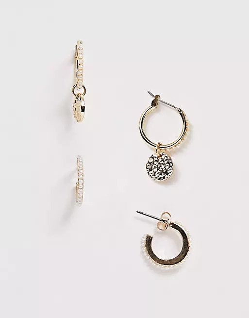 Сережки в наборі Pieces кільця з штучними перлами А08 золотисті (P-6910806231310)
Сережки в наборі Pieces кільця з штучними перлами А08 золотисті (P-6910806231310)