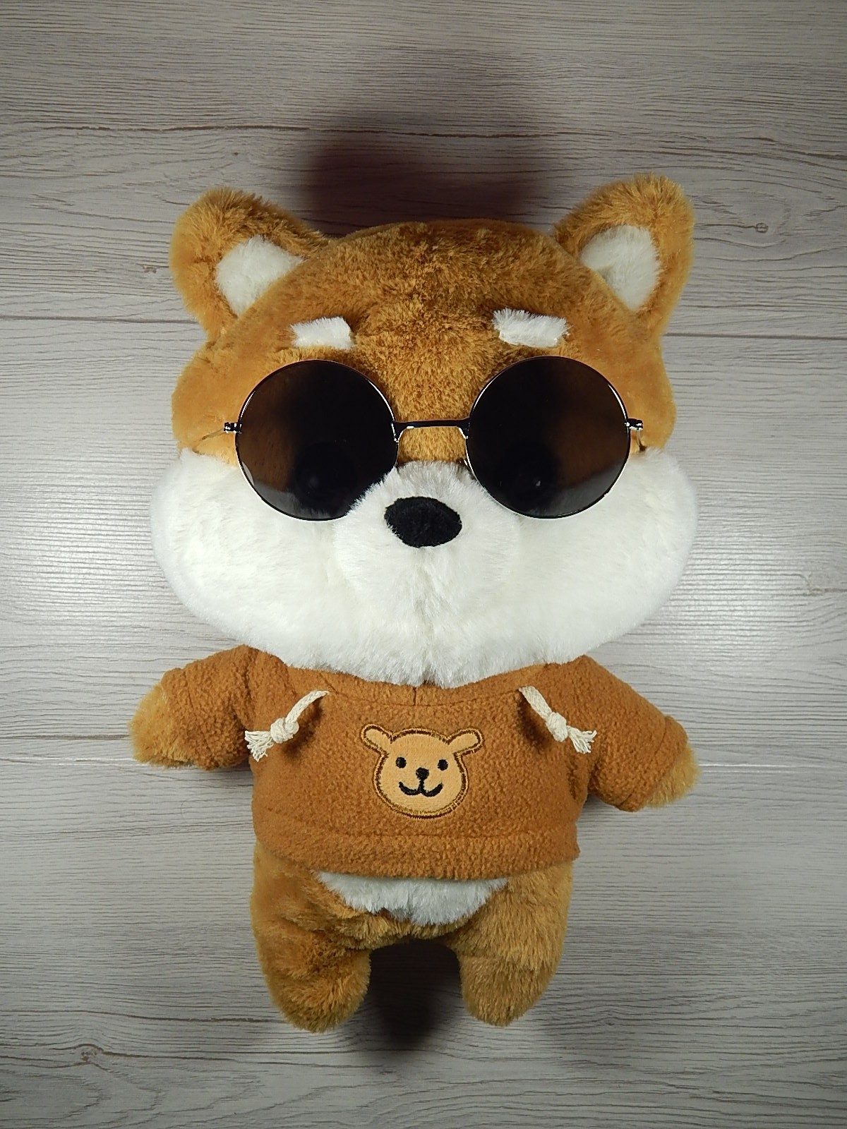 Мягкая игрушка из серии lalafanfan, собачка Шиба Ину в коричневой кофте, друг уточки лалафанфан
Мягкая игрушка из серии lalafanfan, собачка Шиба Ину в коричневой кофте, друг уточки лалафанфан