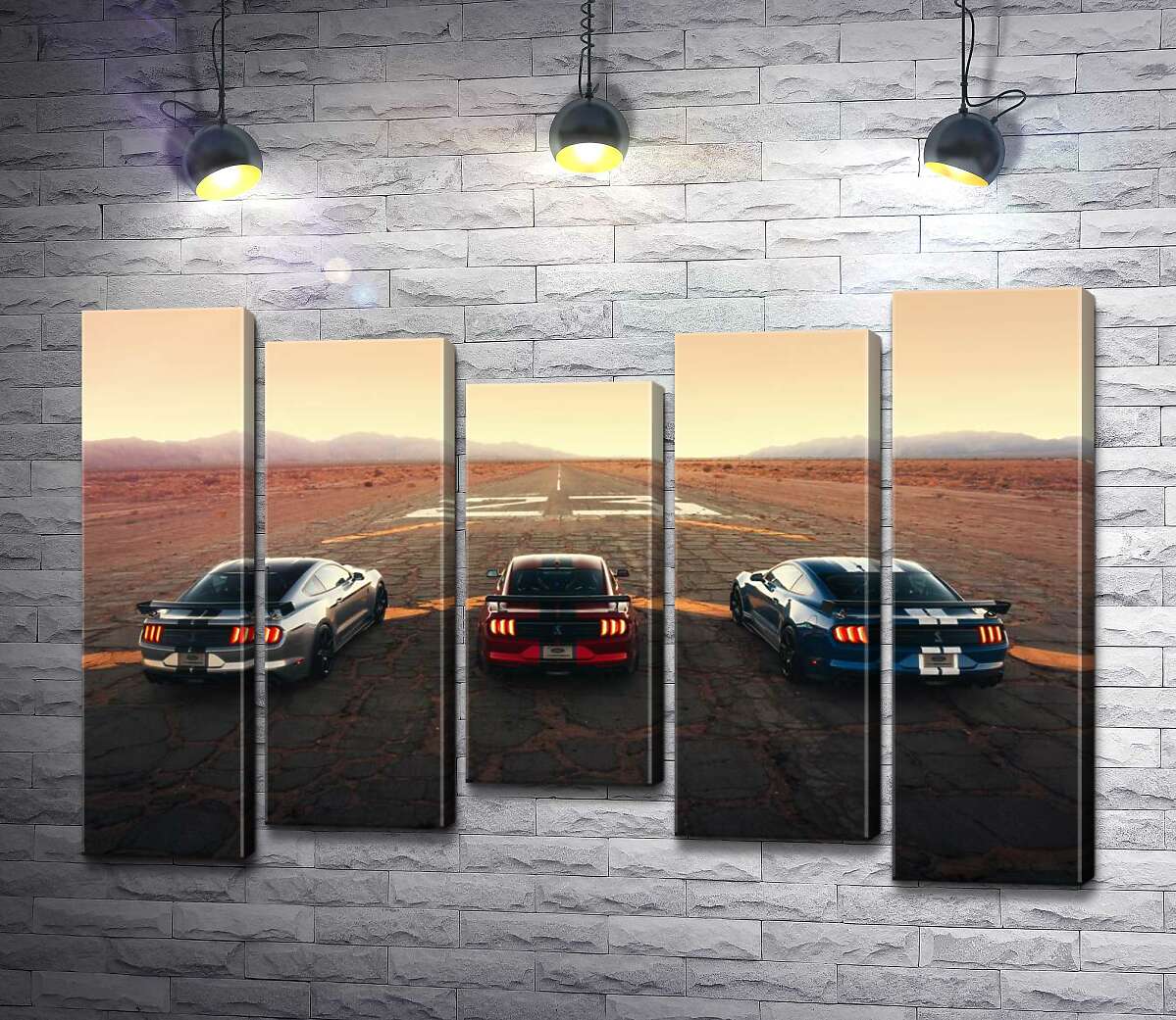 Модульная картина ArtPoster Гоночные автомобили Ford Mustang Shelby GT500 на старой дороге 130x88 см Модуль №28
Модульная картина ArtPoster Гоночные автомобили Ford Mustang Shelby GT500 на старой дороге 130x88 см Модуль №28
