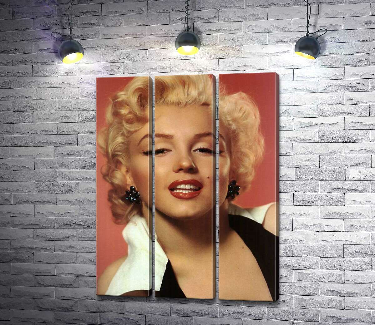 Модульная картина ArtPoster Мэрилин Монро (Marilyn Monroe) позирует для первого номера журнала Playboy 102x138 см Модуль №11
Модульная картина ArtPoster Мэрилин Монро (Marilyn Monroe) позирует для первого номера журнала Playboy 102x138 см Модуль №11
