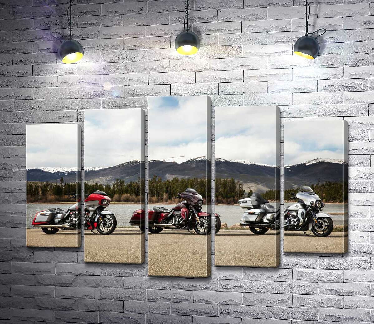 Модульная картина ArtPoster Три мотоцикла Harley-Davidson Road Glide стоят на берегу реки 130x87 см Модуль №26
Модульная картина ArtPoster Три мотоцикла Harley-Davidson Road Glide стоят на берегу реки 130x87 см Модуль №26