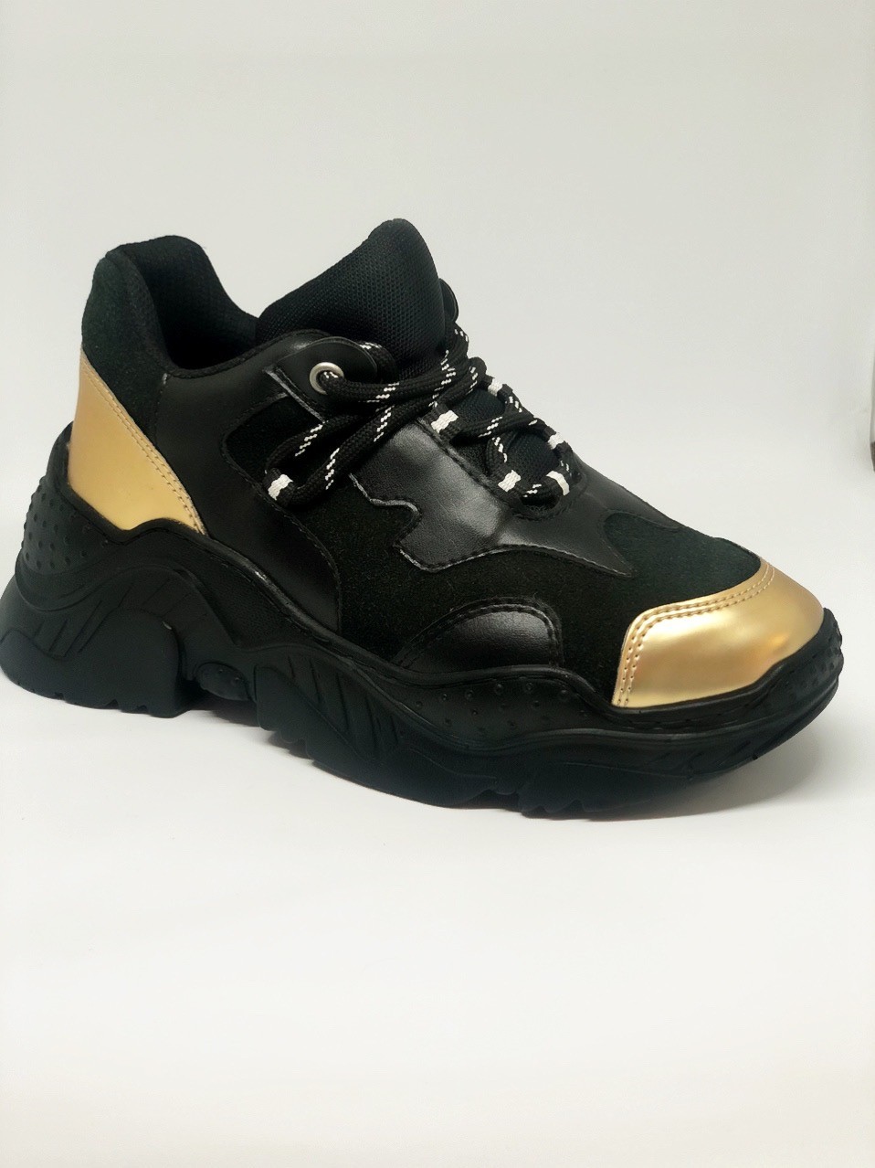 Женские кроссовки Sofi&Mshoes Чёрные с золотом 36 (22,5см-23см)
Женские кроссовки Sofi&Mshoes Чёрные с золотом 36 (22,5см-23см)