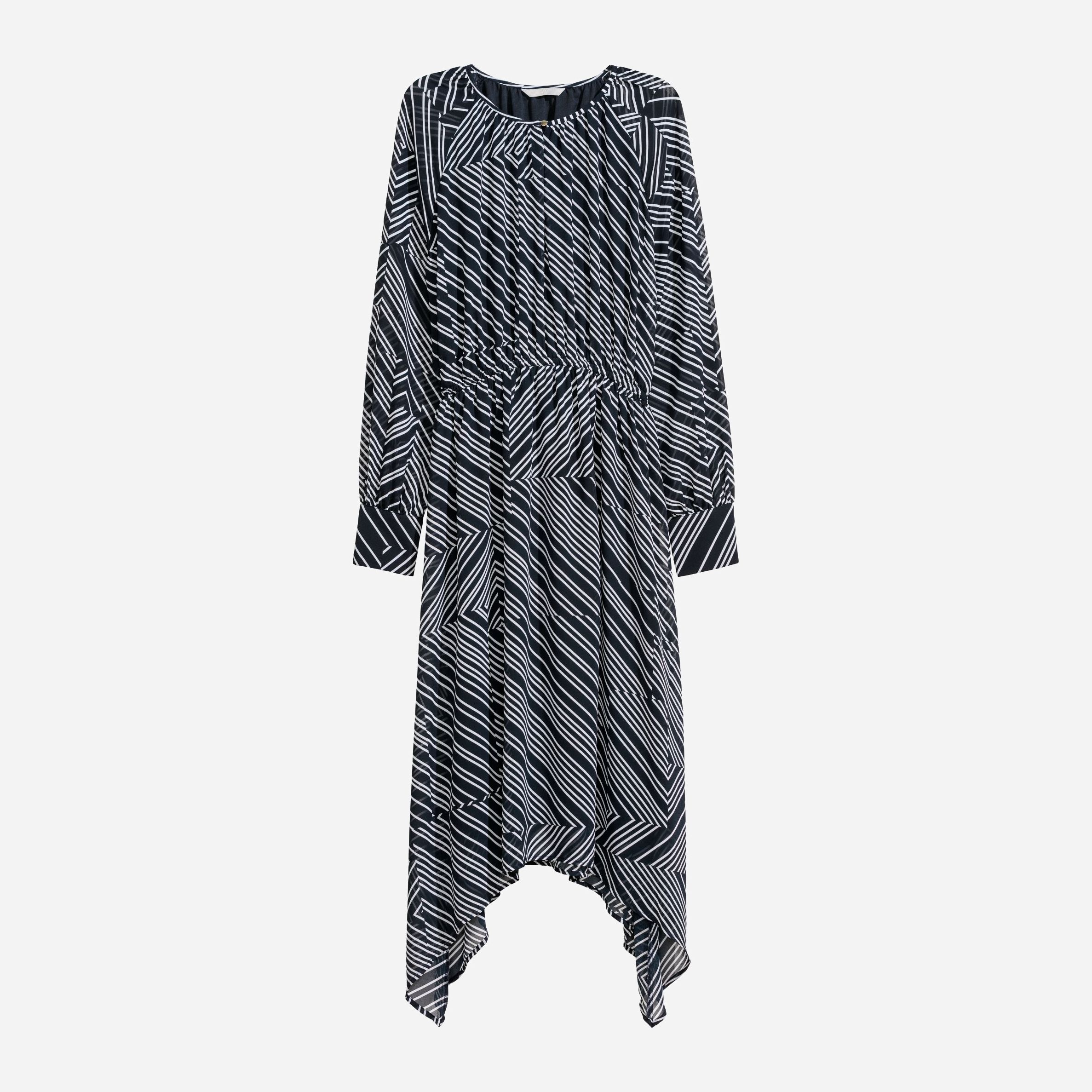 Платье H&M 302-572517 Темно-синее с белым, Платье H&M 302-572517 38 Темно-синее с белым
Платье H&M 302-572517 Темно-синее с белым, Платье H&M 302-572517 38 Темно-синее с белым