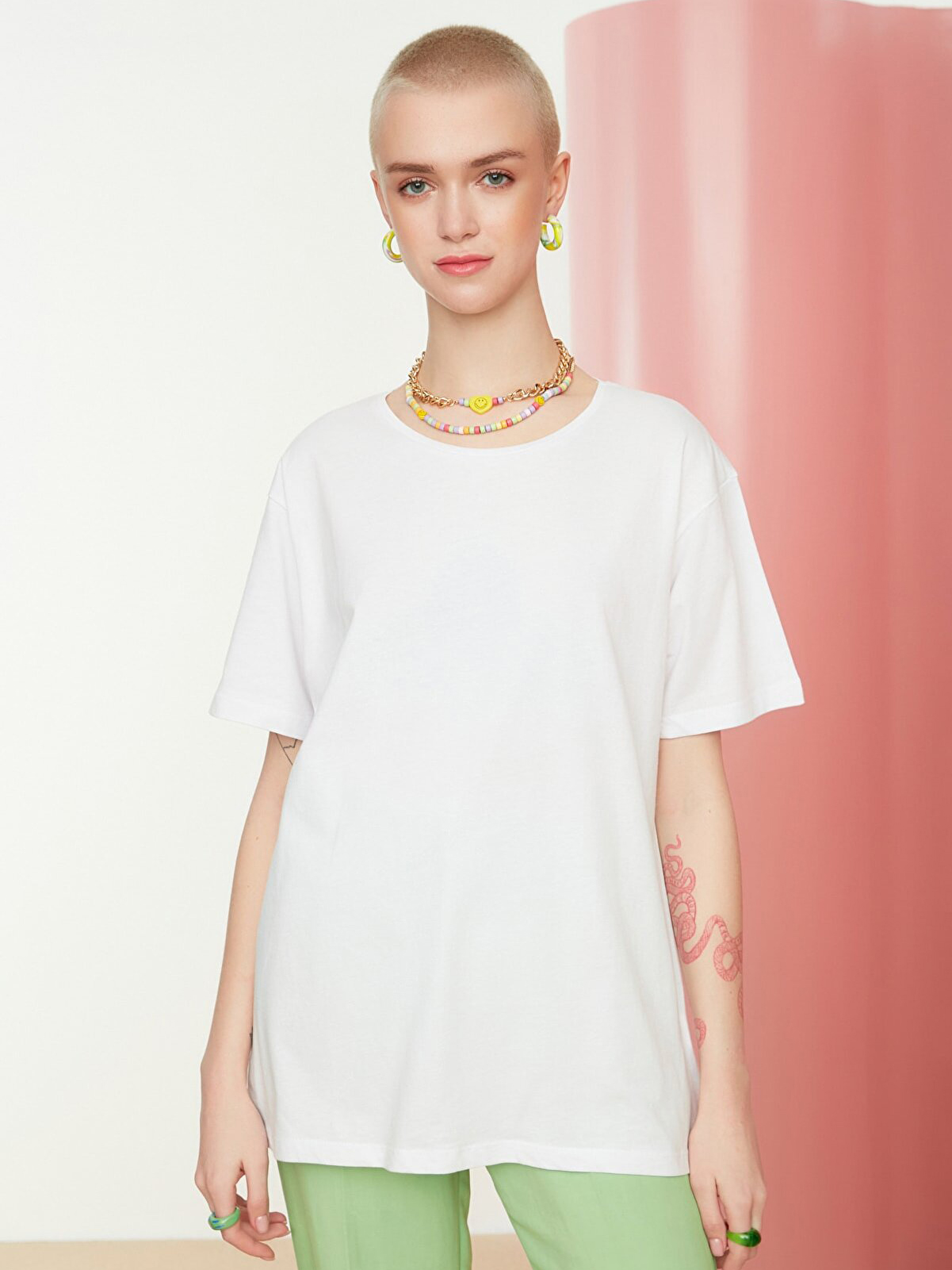 Футболка Trendyol TWOSS21TS0547 - White, Футболка Trendyol TWOSS21TS0547 M-L White
Футболка Trendyol TWOSS21TS0547 - White, Футболка Trendyol TWOSS21TS0547 M-L White