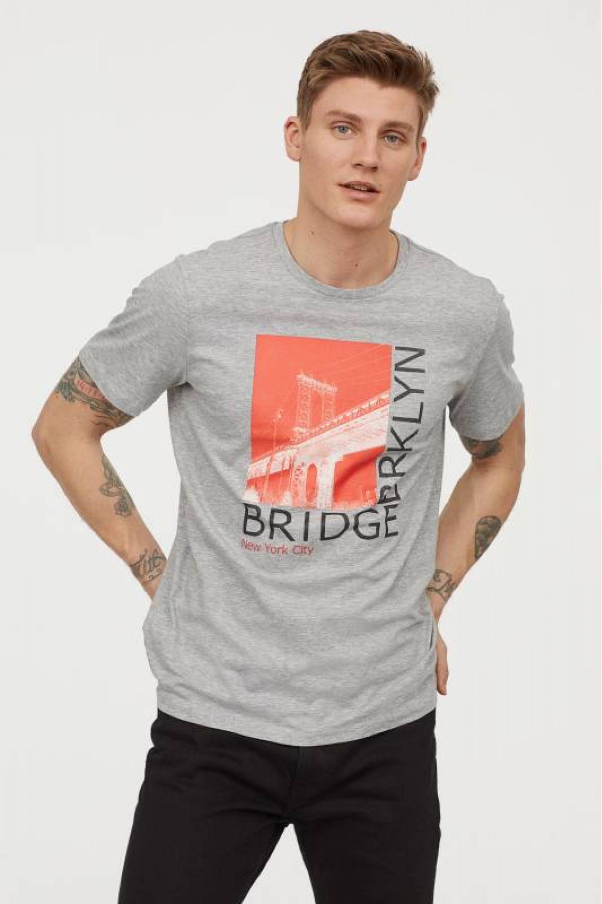 Футболка с рисунком H&M Серая (3811-0649440012, Футболка с рисунком H&M s Серая (3811-0649440012)
Футболка с рисунком H&M Серая (3811-0649440012, Футболка с рисунком H&M s Серая (3811-0649440012)