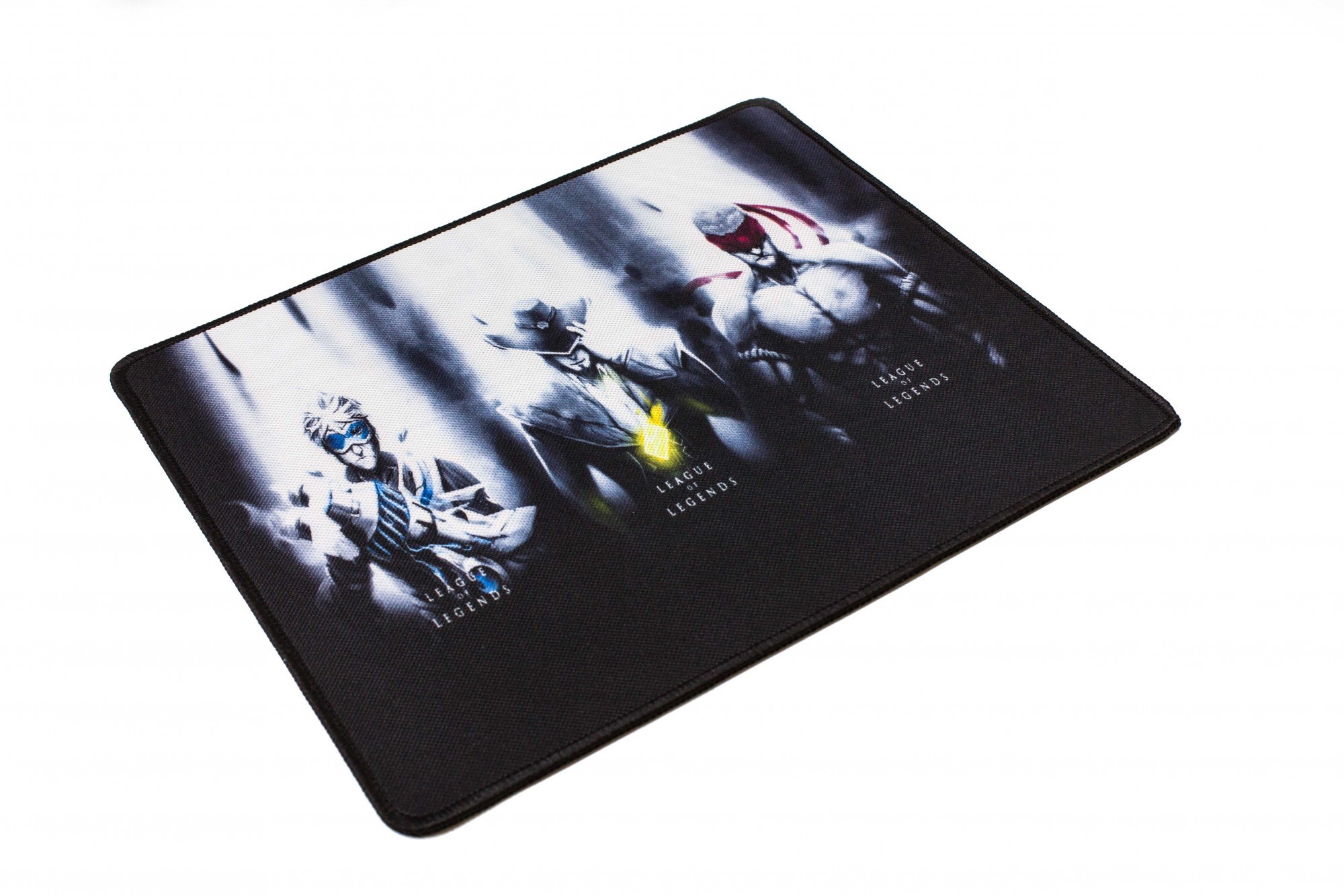 Компьютерный игровой коврик для мышки ZBS Q7 Lol Characters M 35х30 см (95062del)
Компьютерный игровой коврик для мышки ZBS Q7 Lol Characters M 35х30 см (95062del)
