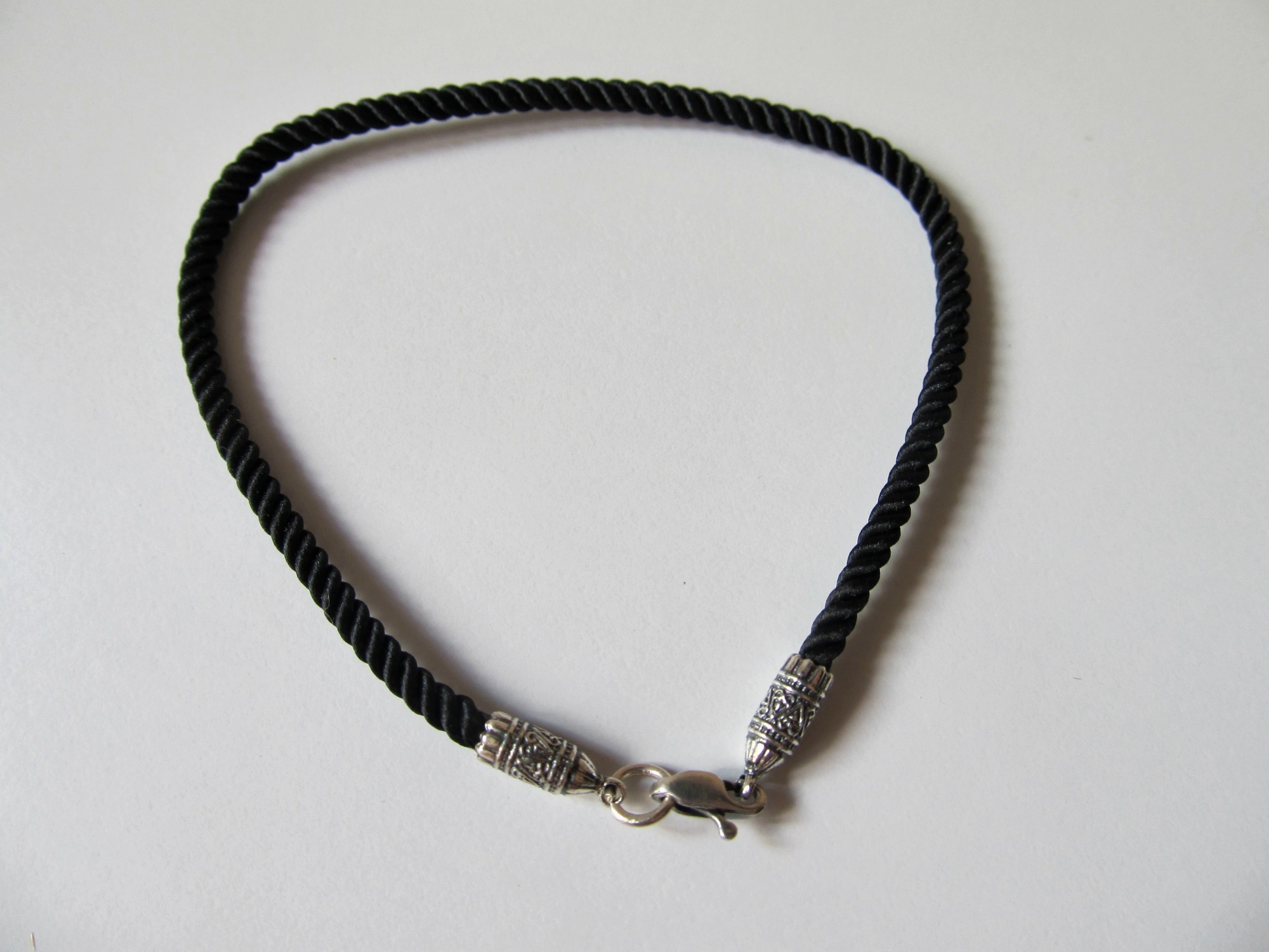Браслет из серебра 925° и шелка "Милан" на руку SilverArtisan 1.71301 размер 18.5
Браслет из серебра 925° и шелка "Милан" на руку SilverArtisan 1.71301 размер 18.5