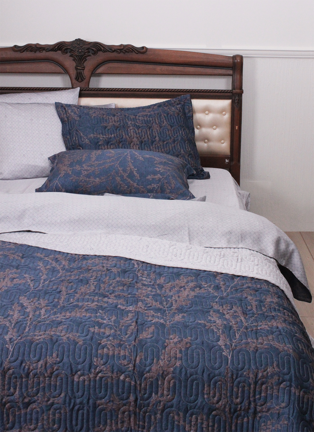 Покрывало LUXURY LINENS Doris 240x260
Покрывало LUXURY LINENS Doris 240x260