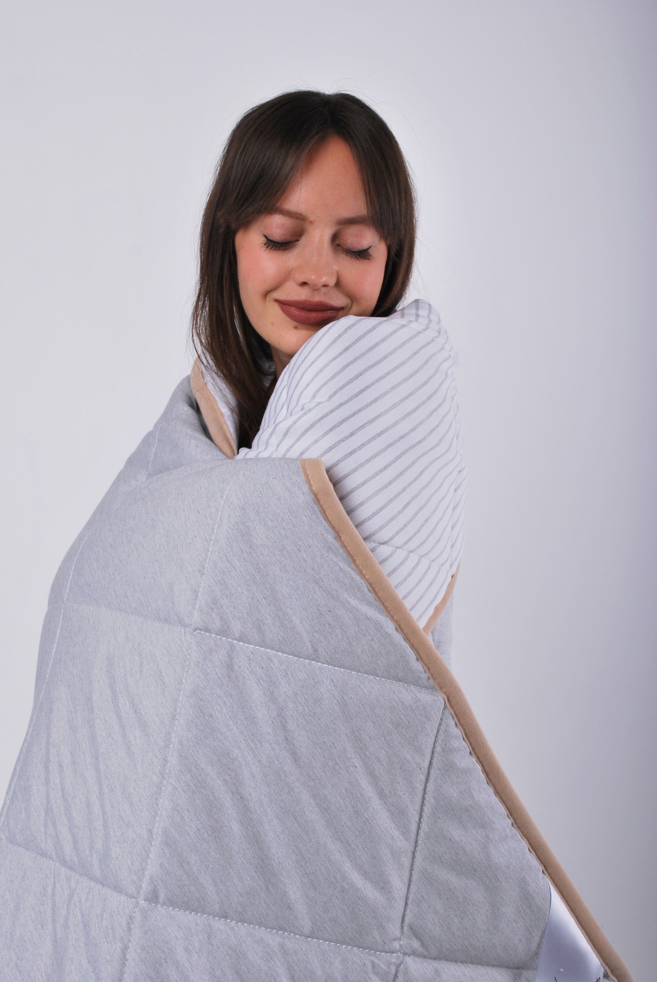Ковдра Goodnight.Store Полегшена: 240х200 см колір Сірий / Білий у смужку
Ковдра Goodnight.Store Полегшена: 240х200 см колір Сірий / Білий у смужку