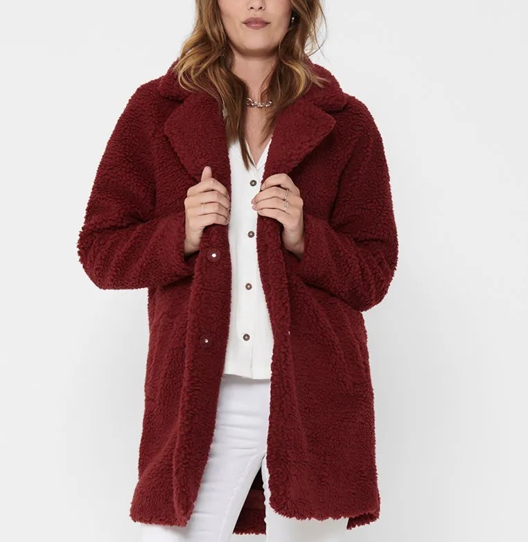 Пальто женское двубортное из искусственного меха бордовое Furry Berni Fashion (L) Бордовый
Пальто женское двубортное из искусственного меха бордовое Furry Berni Fashion (L) Бордовый