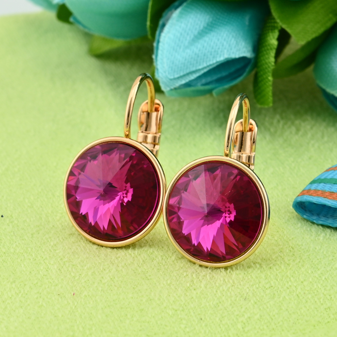 Серьги Xuping с кристаллами Swarovski 21403 размер 20х12 мм цвет фуксия вес 4.0 г позолота 18К
Серьги Xuping с кристаллами Swarovski 21403 размер 20х12 мм цвет фуксия вес 4.0 г позолота 18К