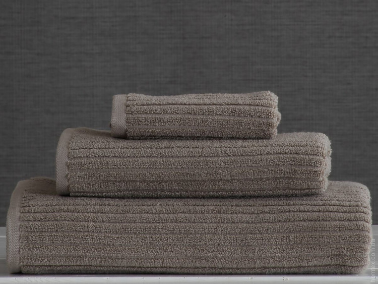 Набор полотенец PAVIA STRIPE 2019 BEJ 3шт. (75х150,50х85,30x30) 401991-100% хлопок
Набор полотенец PAVIA STRIPE 2019 BEJ 3шт. (75х150,50х85,30x30) 401991-100% хлопок
