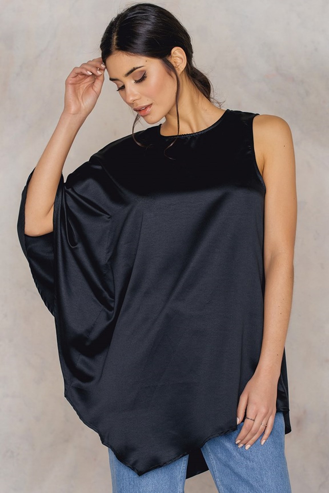 Блузка one shoulder NA-KD NK1113 Черный, Блузка one shoulder NA-KD NK1113 S Черный
Блузка one shoulder NA-KD NK1113 Черный, Блузка one shoulder NA-KD NK1113 S Черный