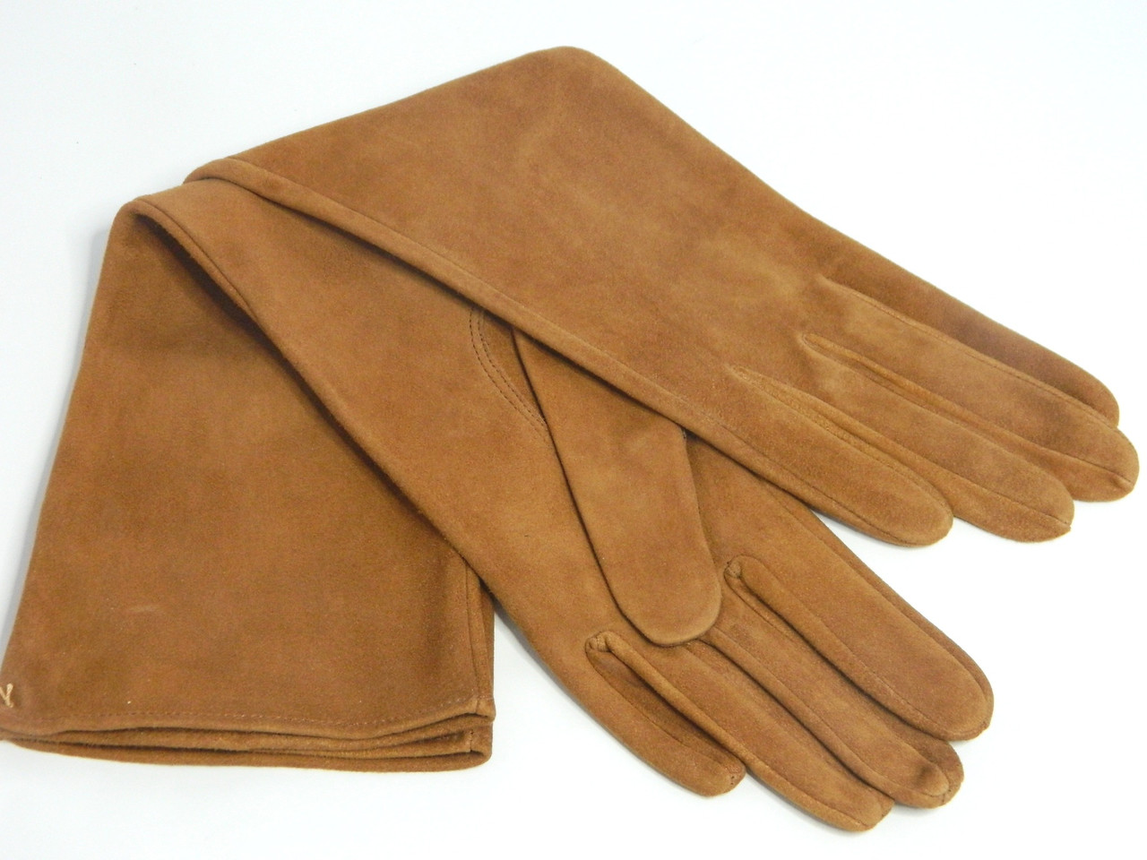 Перчатки женские замшевые Alpa Gloves 044-18 удлиненные до локтя коричневые размер 6,5
Перчатки женские замшевые Alpa Gloves 044-18 удлиненные до локтя коричневые размер 6,5