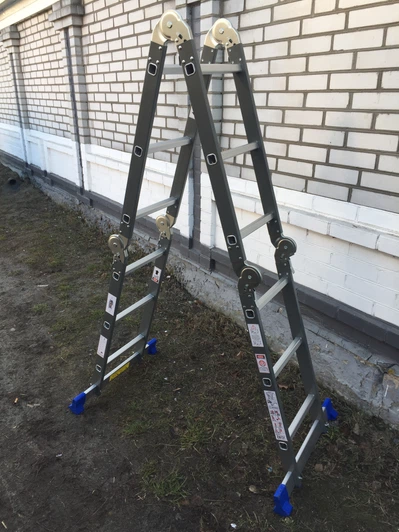 Шарнірна драбина Werk LC5412B 4x3 (55542) - фото від покупців 8