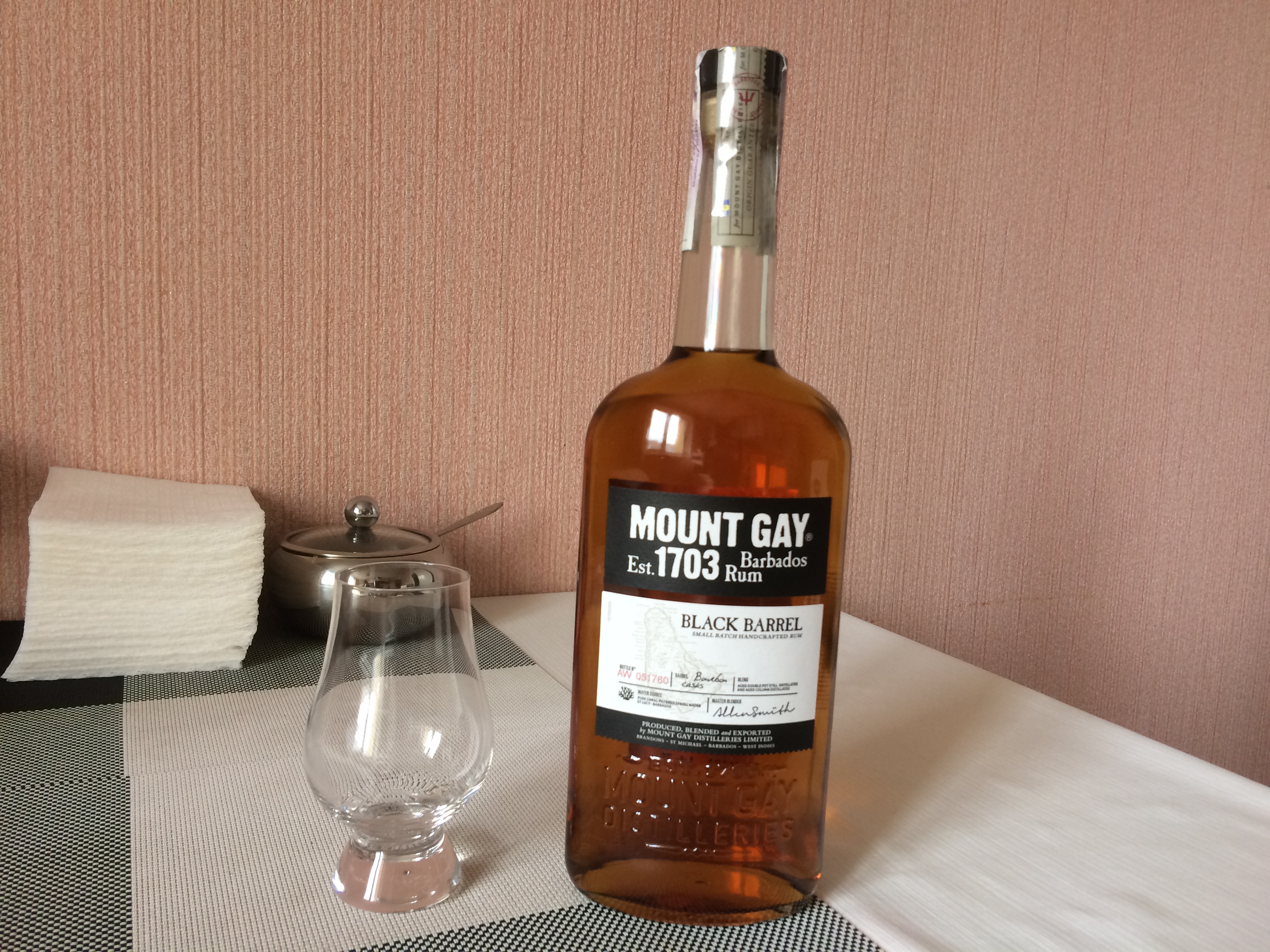 Ром Mount Gay Black Barrel 0.7 л 43% (9501007223504) – фото, отзывы,  характеристики в интернет-магазине ROZETKA | Купить в Украине: Киеве,  Харькове, Днепре, Одессе, Запорожье, Львове