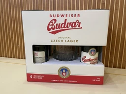 Подарочный набор пива Budweiser светлое фильтрованное 5% 0.5 л x 4 шт. + кружка 0.5 л (8594403707380)