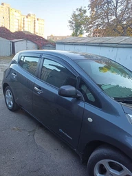 Дефлектори вікон HIC NI87 Nissan Leaf з 2010 фото від покупців 4