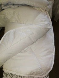 Ковдра Sleepingg всесезонна євро 200x220 см антиалергенне волокно Біла стьобана (4820227283194) фото від покупців 1
