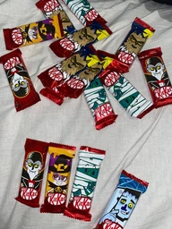 Набор мини-батончиков KitKat Мини Хэллоуин 301 г (7613035312050) фото от покупателей 2