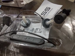 Навушники Koss The Plug Wireless Noise Isolating Mic (196982.102) фото від покупців 3