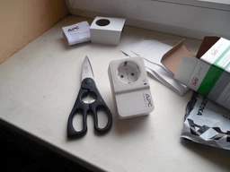Сетевой фильтр APC Essential SurgeArrest 1 розетка White (PM1W-RS) фото от покупателей 2