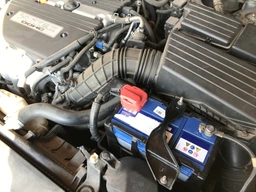 Автомобильный аккумулятор Varta Blue Dynamic 70А Ев (-/+) ASIA E23 (630EN) (570412063) фото от покупателей 5