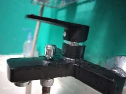 Змішувач для ванни Brinex пластиковий одноважільний з коротким виливом 35W 006 (без шланга та лійки)