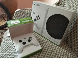 Microsoft Xbox Series S 512Gb + дод. Геймпад Microsoft Xbox Series X, S (Robot White) фото від покупців 9