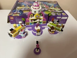 Конструктор LEGO Friends Соревнование кондитеров 361 деталь (41393)