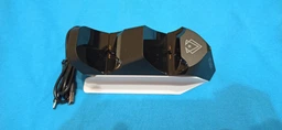 Зарядна станція Vertux PowerBase-PS5 для двох геймпадів PlayStation 5 Dualsense (powerbase-ps5.white) фото від покупців 7