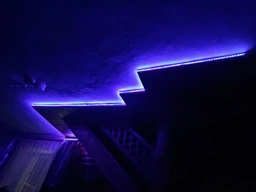 Светодиодная LED лента RGB 5050 (300LED) с блоком питания и пультом комплект 5 метров не боится воды IP68 (00658)