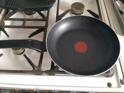 Сковорода Tefal Simply Clean 28 см (B5670653)