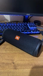 Акустическая система JBL Flip 5 Black (JBLFLIP5BLK) фото от покупателей 4
