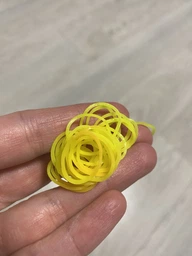 Резинки для плетения браслетов Loom Bands 200 шт желтые с крючком и S-клипсами фото от покупателей 1