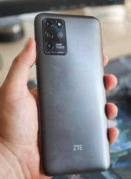 Мобильный телефон ZTE Blade V30 4/128GB Blue (850649) фото от покупателей 15