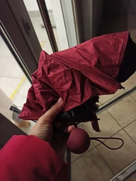 Карманный зонт в футляре капсула UFT Umbrella U1 Red фото от покупателей 4