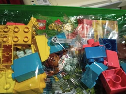 Конструктор LEGO DUPLO Велика коробка з кубиками 85 деталей (10914) фото от покупателей 4
