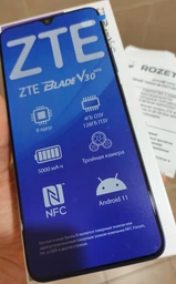 Мобильный телефон ZTE Blade V30 Vita 4/128GB Blue фото от покупателей 8