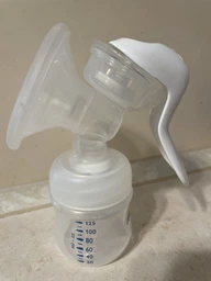 Ручной молокоотсос Philips Avent с бутылочкой 115мл SCF430/10 (SCF430/10) фото від покупців 3