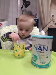 Суха молочна суміш Nestle NAN 3 Optipro з олігосахаридом 2'FL для дітей від 12 місяців 400 г (7613032476175) фото від покупців 15
