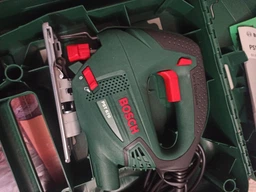 Лобзик электрический Bosch PST 670, 500 Вт, 67 мм глубина реза + набор пильных полотен + кейс + накладки от сколов (06033A0722) фото от покупателей 18