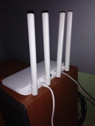 Маршрутизатор Xiaomi Mi WiFi Router 4C (DVB4231GL) фото от покупателей 7