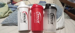 Шейкер Genius Nutrition Royal Shaker 700ml (Red) фото від покупців 10