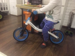 Біговел GLOBBER GO BIKE, білий-синій (7571321) фото від покупців 2