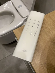 Унитаз подвесной c функцией биде белый GROHE Sensia Arena с сиденьем с микролифтом 39354SH1